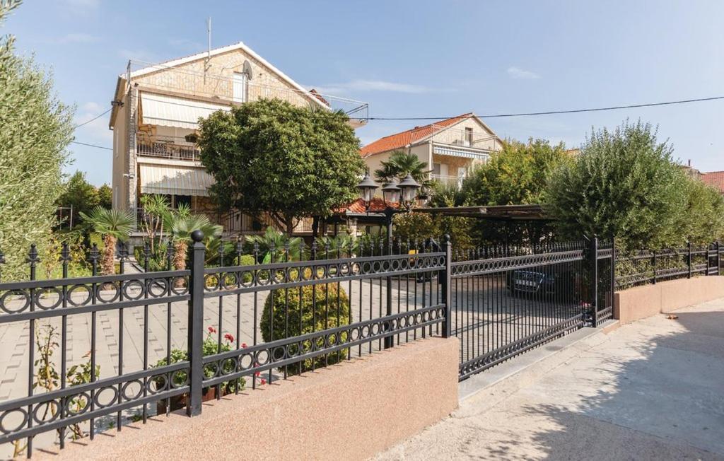 Apartments Robert Каштела Екстер'єр фото