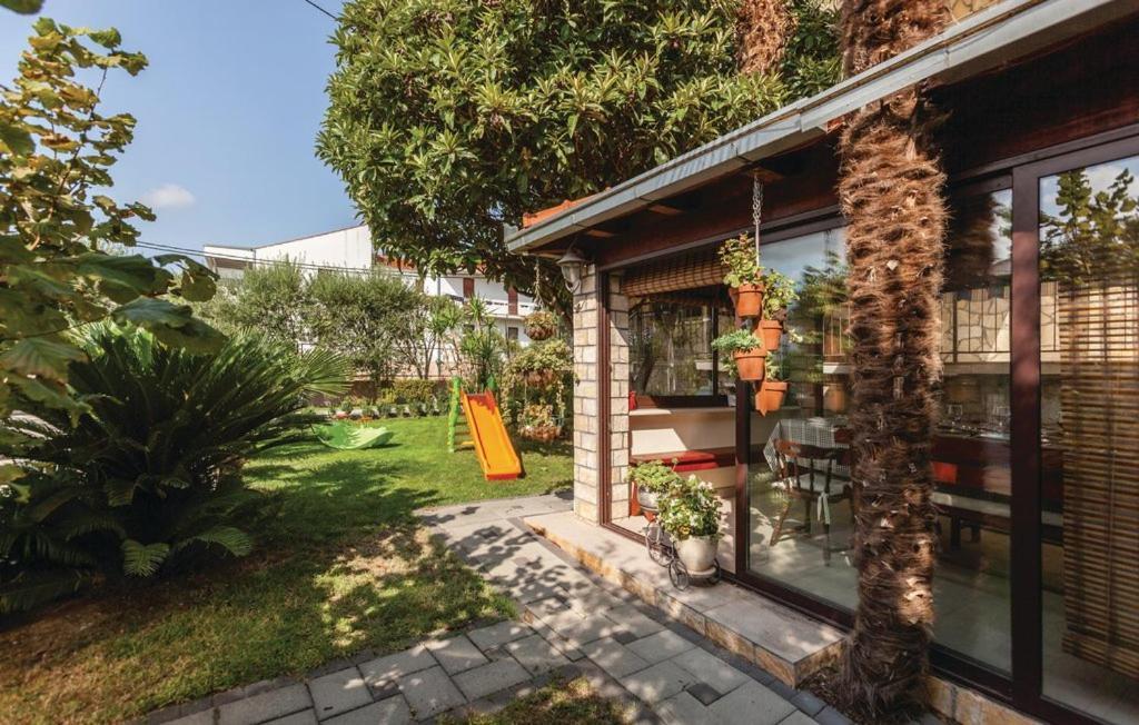 Apartments Robert Каштела Екстер'єр фото