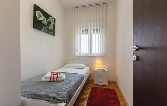 Apartments Robert Каштела Екстер'єр фото